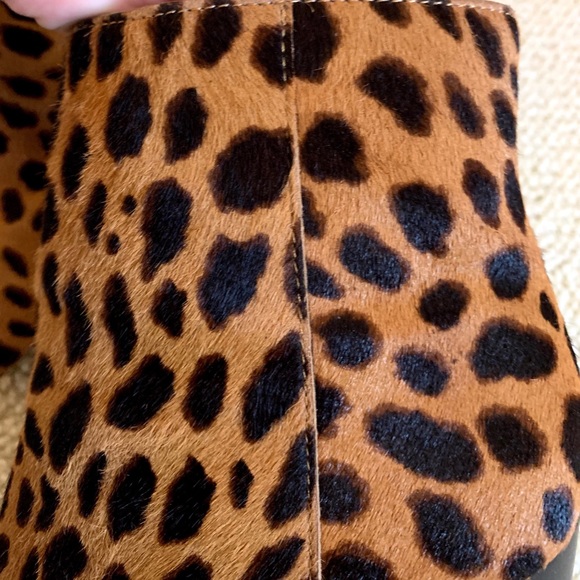 Vince Camuto cheetah print heeled booties - Picture 5 of 7